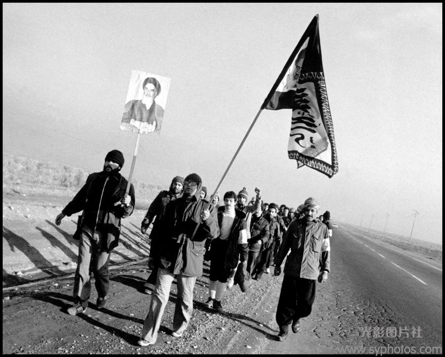 IRAN. 1979. Pilgrims en route to Qom.