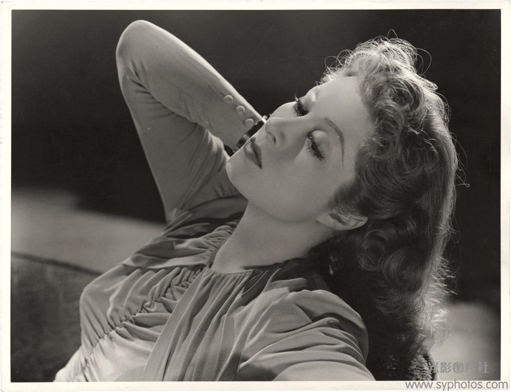 Greer Garson by Clarence Sinclair Bull (MGM, 1941)