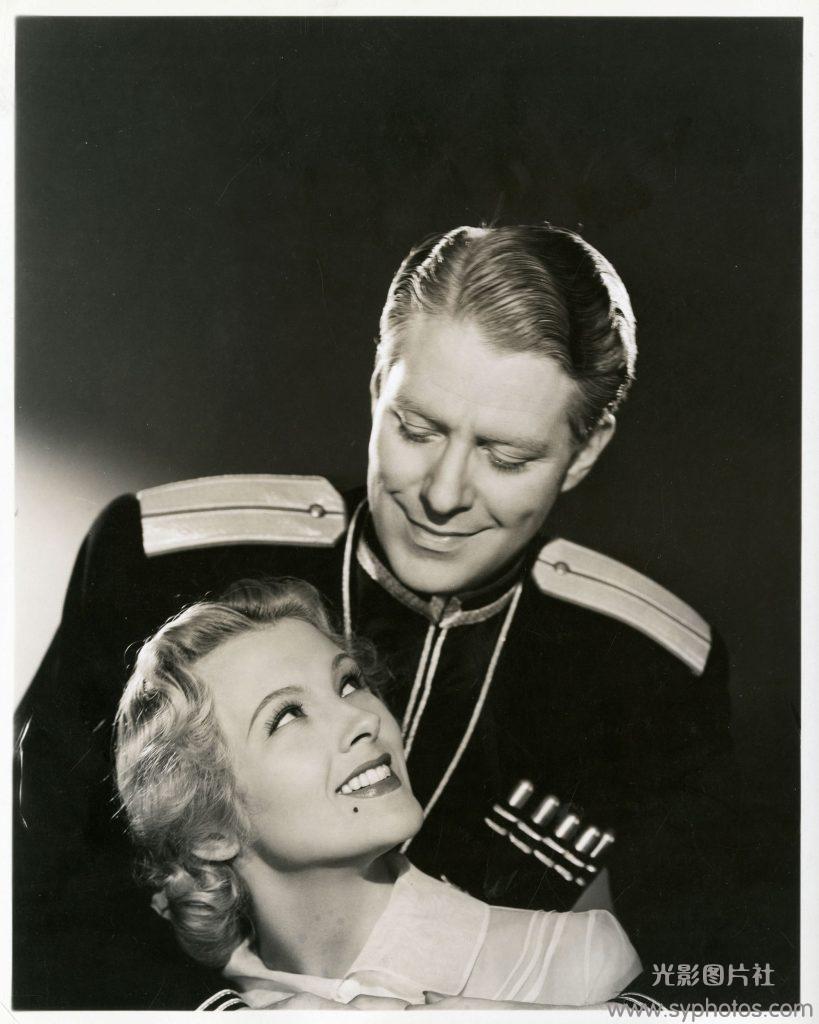 Nelson Eddy and Ilona Massey in Balalaika (MGM, 1939) 2