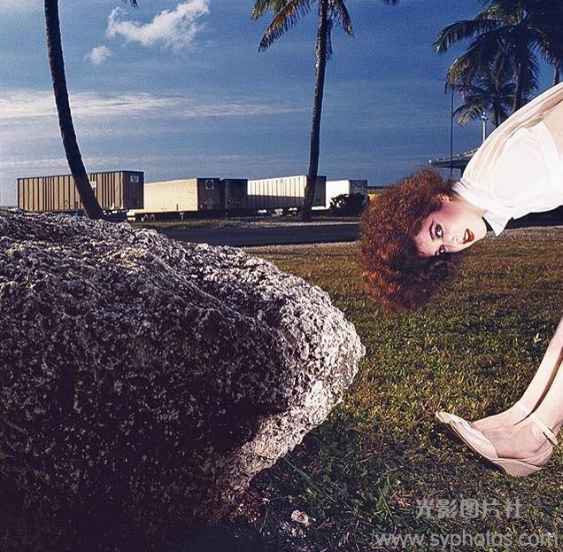 47_guy-bourdin-insta-41