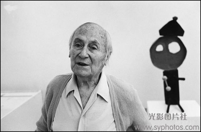 摄影大师作品集，各种相机RAW原片、可商用图片视频等资源图集素材下载网站