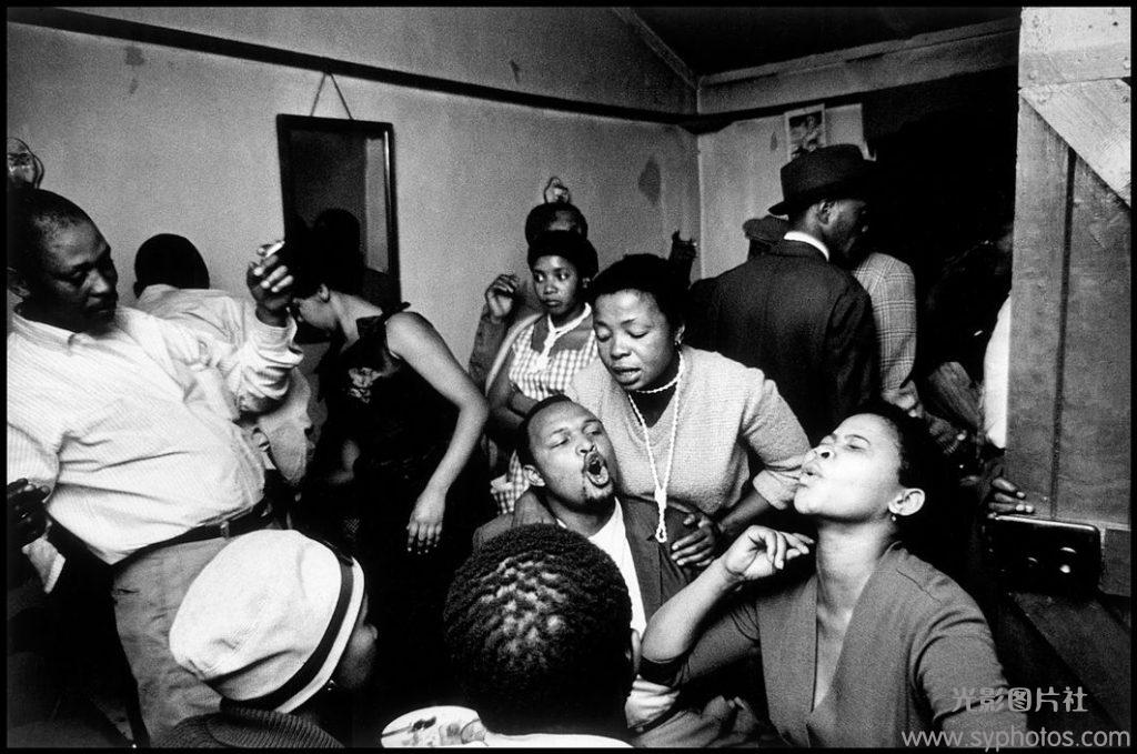 SOUTH AFRICA.  Soweto. Shebeen scenes. 1961.